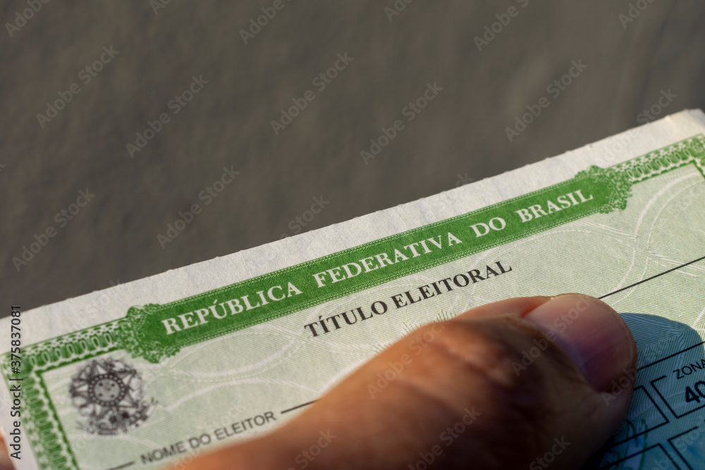 1000_F_375837081_0nMHIAHuS06xB3T9wGTPYHErdyyJa5KR