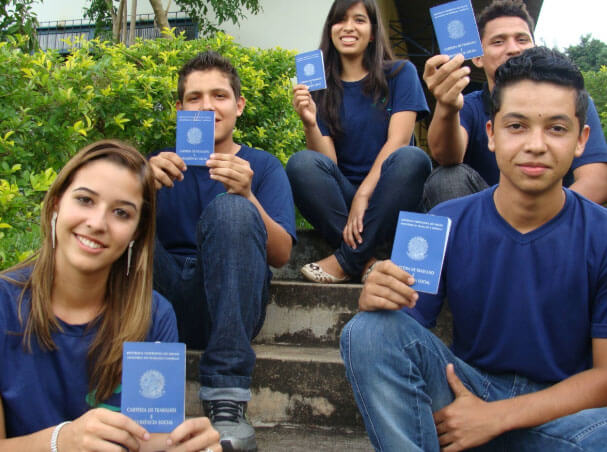 jovem-aprendiz-tem-direito-ao-pis