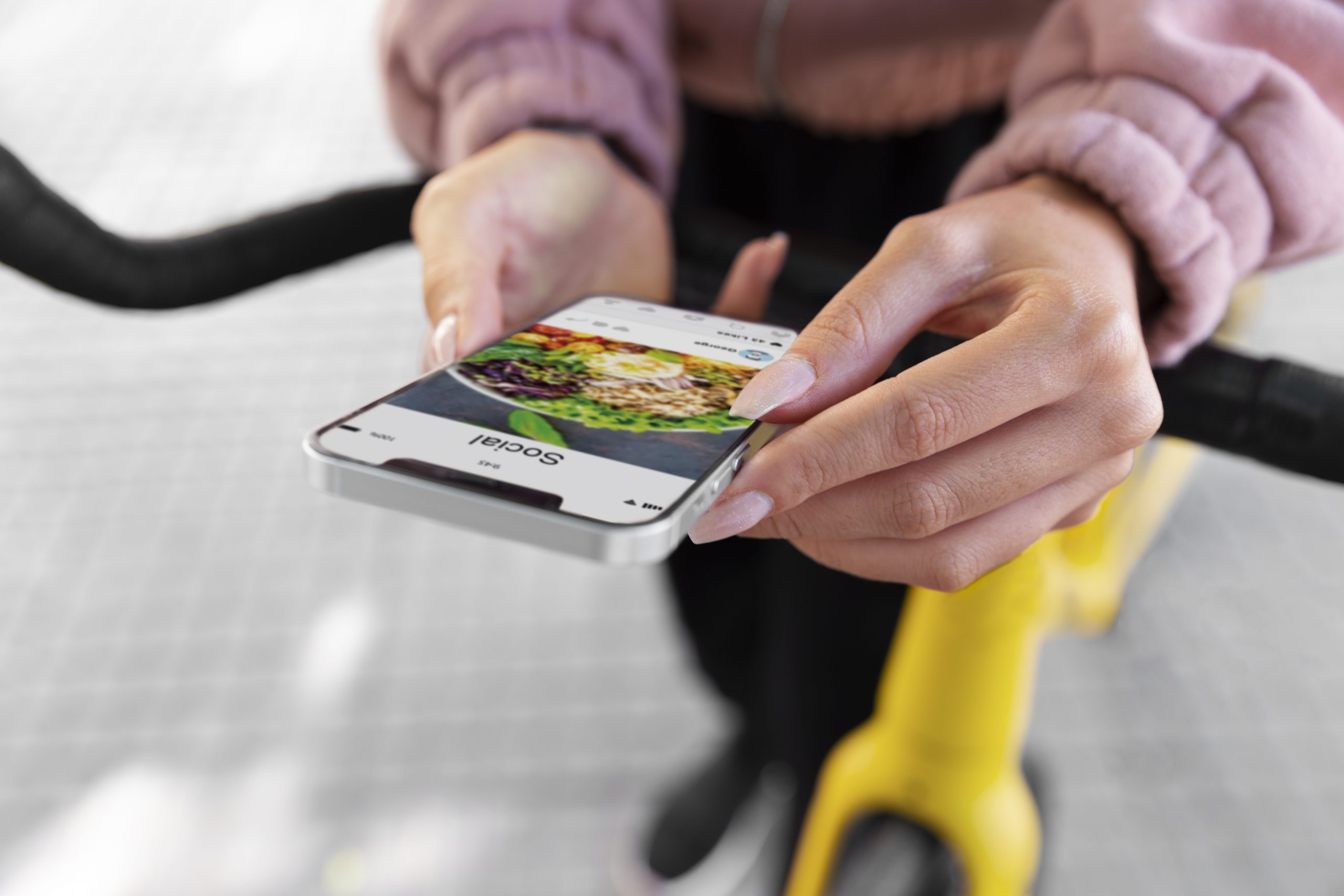 hands-holding-smartphone-close-up