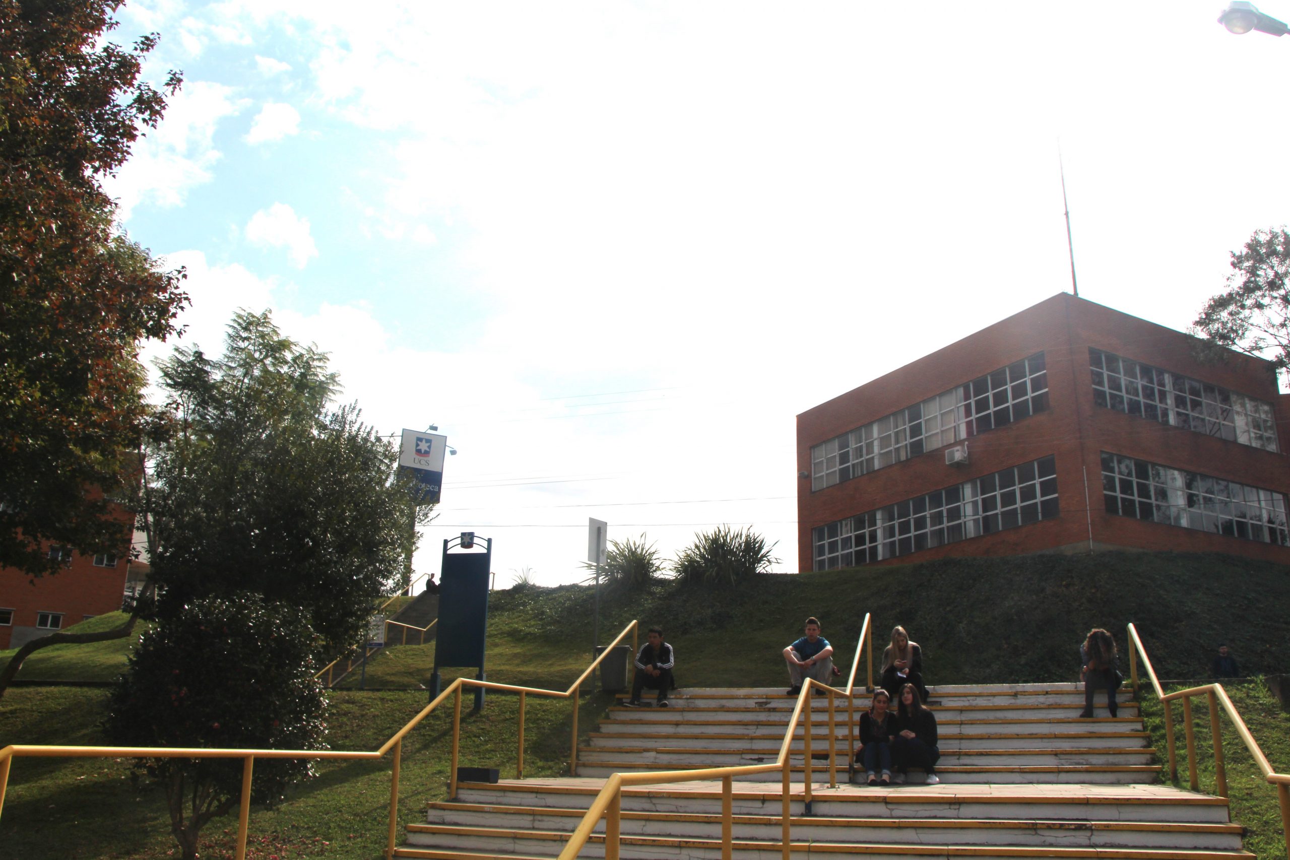 UCS (2)