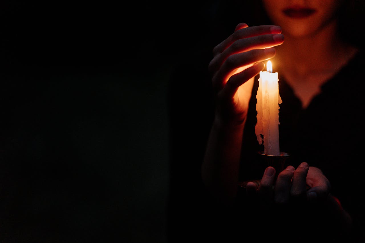 o sistema ERAC entrou em ação para evitar danos na rede elétrica nacional. A falha provocou cortes simultâneos de energia em várias regiões do país.