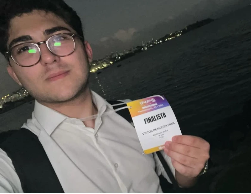 Jovem pesquisador da Serra Gaúcha busca apoio para olimpíada mundial de inovação