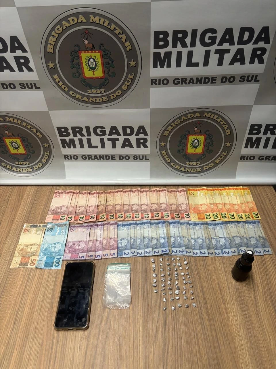 Tráfico termina com prisão e apreensão de crack no bairro Juventude