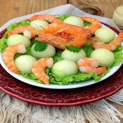 Receita de salada de melão e camarão