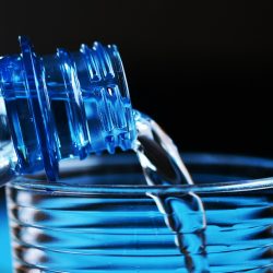 Quem bebe água tem menos chance de desenvolver problemas cardíacos