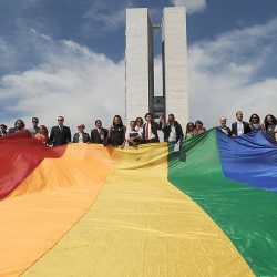 Justiça Federal permite que psicólogos tratem homossexualidade como doença
