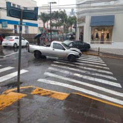 Acidente de trânsito no centro