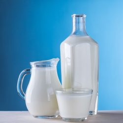 Governo retoma a importação de leite em pó do Uruguai