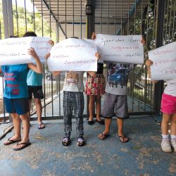 Pais criam movimento para criticar falta de vagas em escolas do município