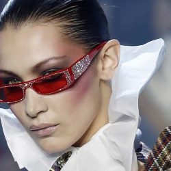 Óculos com glitter deve ser hit da temporada de moda