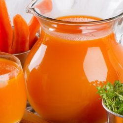 Os segredos para um suco de cenoura de qualidade