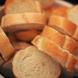 Pão francês tem variação de preço de até R$ 4 em Bento Gonçalves
