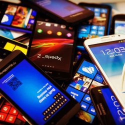Bloqueio de celulares irregulares começa neste domingo