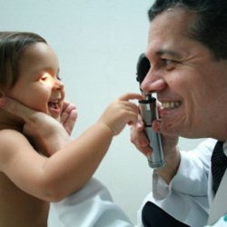 Teste do olhinho: Exame importante e que pode salvar a saúde dos olhos do bebê
