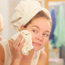 O que você precisa saber ao lavar o rosto