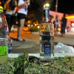Lei municipal que proíbe consumo de bebida alcoólica em via pública começa a valer nos próximos dias