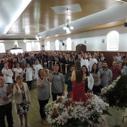 Comunidade Santa Lúcia celebra festa em honra à Padroeira