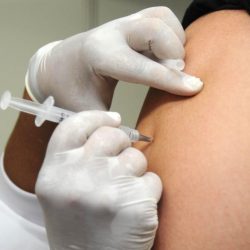 Vacinação contra a Covid-19 para crianças pode começar em janeiro