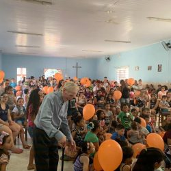 Evento comunitário reúne mais de 400 crianças no Eucaliptos