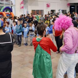 Ação solidária da Parceiros Voluntários leva lazer e diversão para 200 crianças