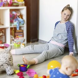Pesquisa comprova: cuidar dos filhos cansa mais que trabalhar fora