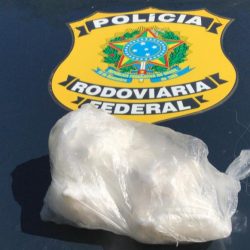 Polícia Rodoviária prende casal que transportava cocaína