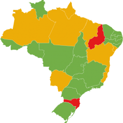 Brasil tem a menor média móvel semanal de  mortes por covid desde 4 de maio