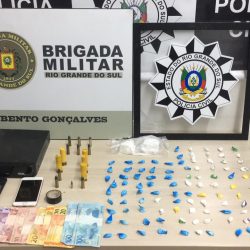 Brigada e Polícia Civil realizam operação contra o tráfico de drogas em Bento