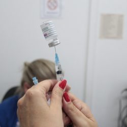 Grupo a partir de 64 anos terá vacinação na sexta-feira