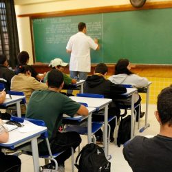 Ensino médio brasileiro deve passar por revolução em 2022