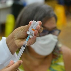 Caravana de vacinação percorre os bairros de Bento hoje