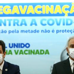 Brasil faz campanha de Mega Vacinação contra covid-19