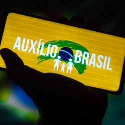 MP cria mecanismo para antecipação do Auxílio Brasil