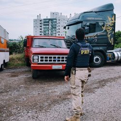Caminhão é recuperado pela PRF após estelionato em Bento Gonçalves