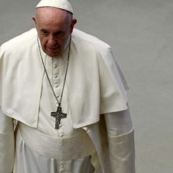 Papa pede apoio dos pais para orientação sexual dos filhos