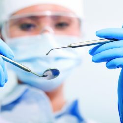 Dispositivo detecta cáries nos dentes antes de aparecerem