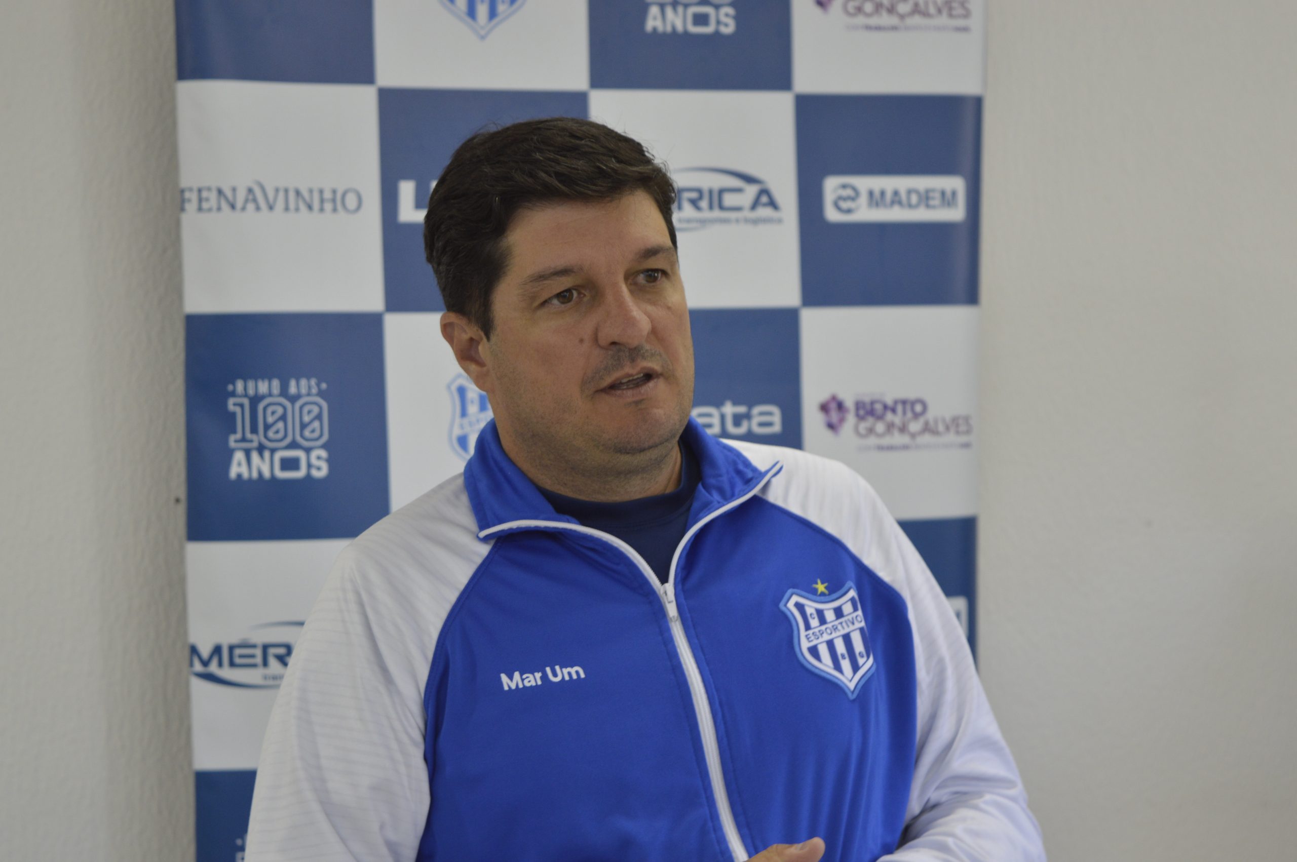 Carlos Moraes - técnico-treinador Fotos: Silvestre Santos