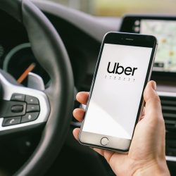 Agora: a empresa Uber passará a mostrar trajeto e valor antes dos motoristas aceitarem a corrida 