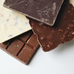 Em clima de Páscoa: conheça os benefícios do chocolate 