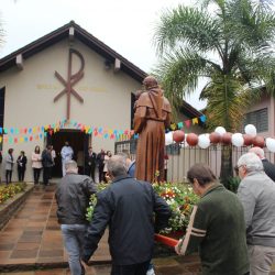 Imagem de Santo Antônio visita a comunidade São José Operário