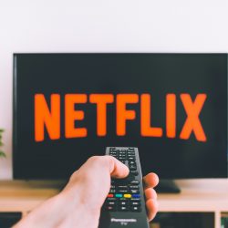 Sem tecnologia para colocar publicidade, Netflix pode perder 2 milhões de assinantes