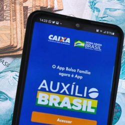 Empréstimo consignado do Auxílio Brasil tem juros até 3 vezes maiores que os outros