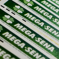 Mega-Sena acumula e prêmio vai a R$ 42 milhões