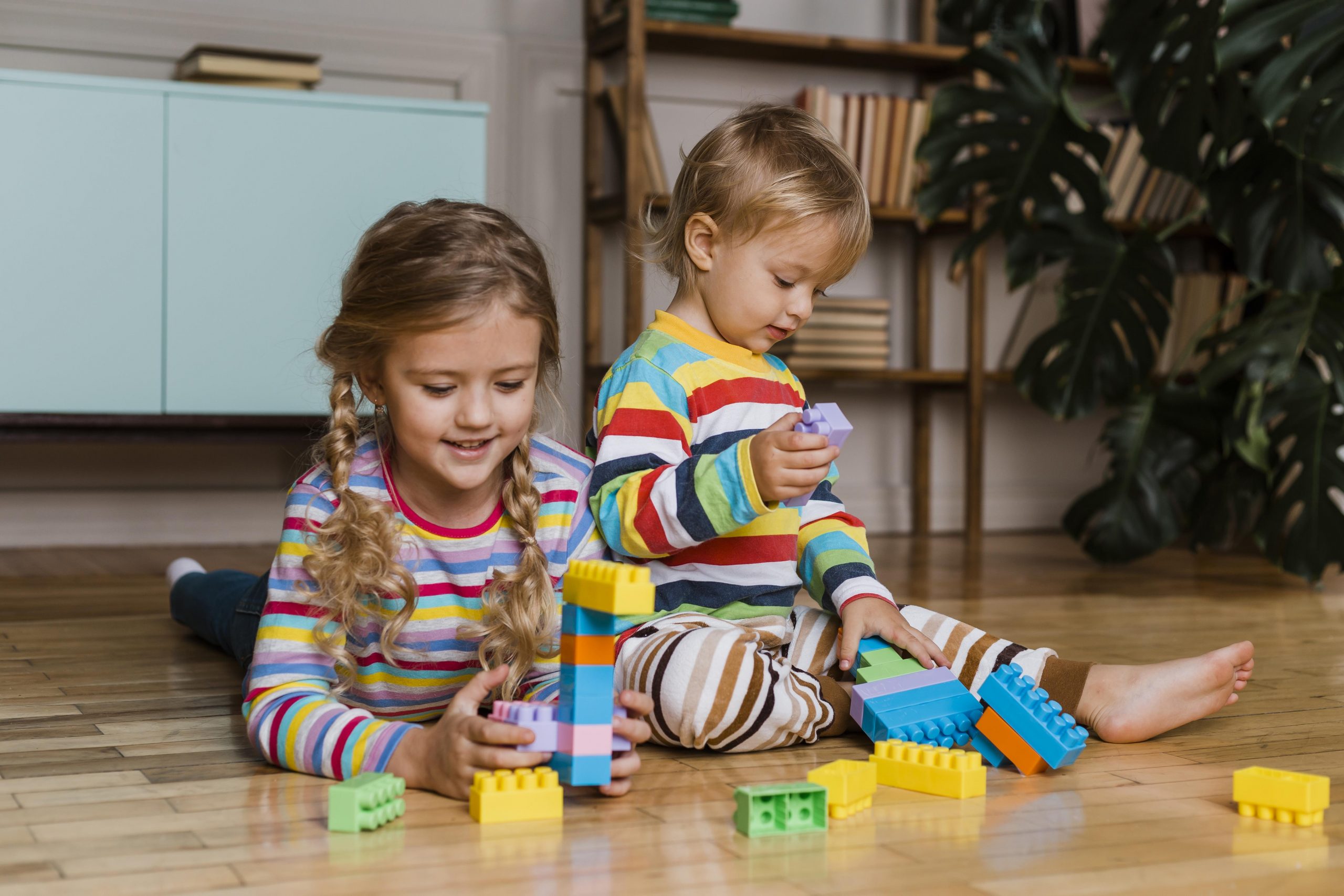 portrait-children-playing-together