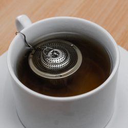 Duas xícaras de chá por dia reduzem risco de morte, mostra estudo; saiba qual