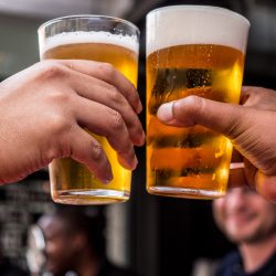 Segundo estudo americano, consumo de álcool aumentou na pandemia