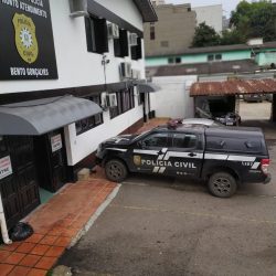 Polícia Civil de Bento Gonçalves apoia  cumprimento de mandado de operação contra extorsão e lavagem de dinheiro