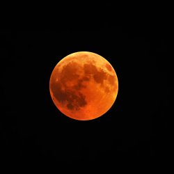 Eclipse lunar: Veja as crises e oportunidades que ele pode trazer