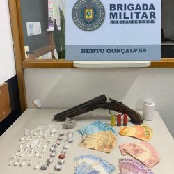 BM prende homem com drogas e arma