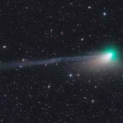 Como ver o raro cometa verde que passa perto da Terra depois de 50 mil anos